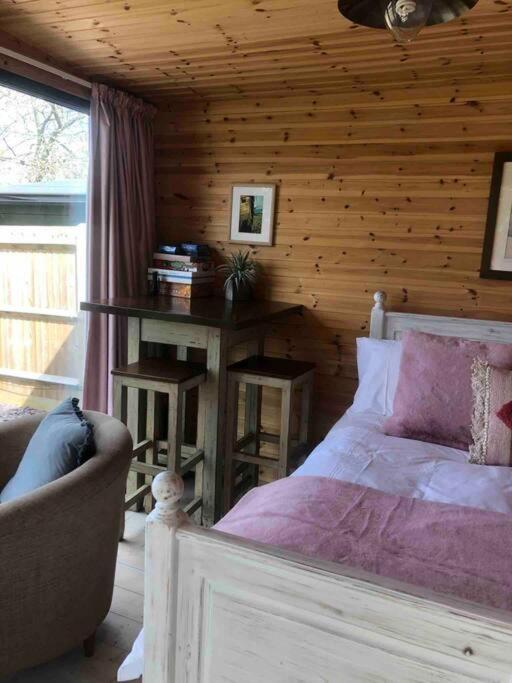 Self Contained Garden Studio With Stunning Views Sissinghurst Eksteriør billede